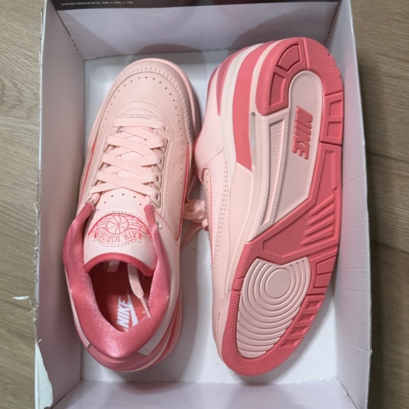 Jordan 2/3
Brand new - Picture 3 of 6